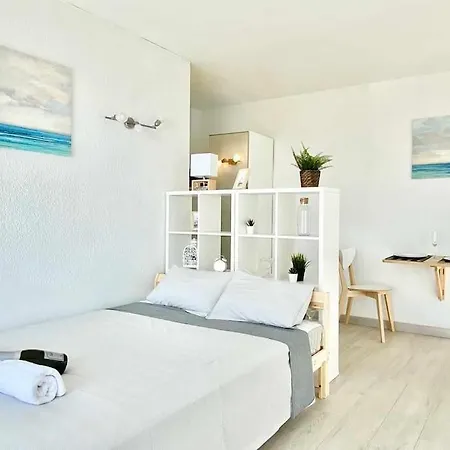Estudio Frente Al Mar En Con Terraza Apartment Roses